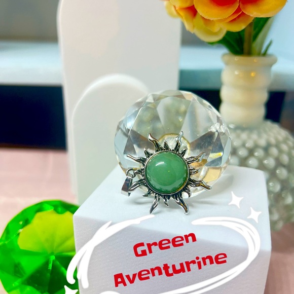 5 pc Random Healing Stone Pendant Semi Precious Stones Sun shape - Picture 11 of 12